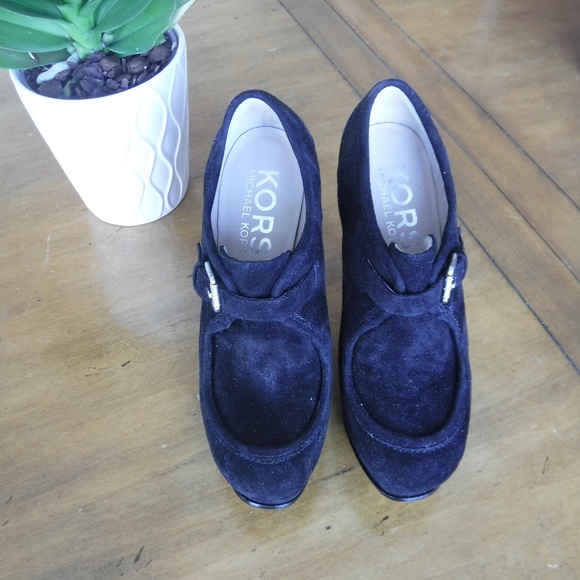 Micheal Kors Suede Platform Vintage Heels 6.5 - Picture 1 of 8